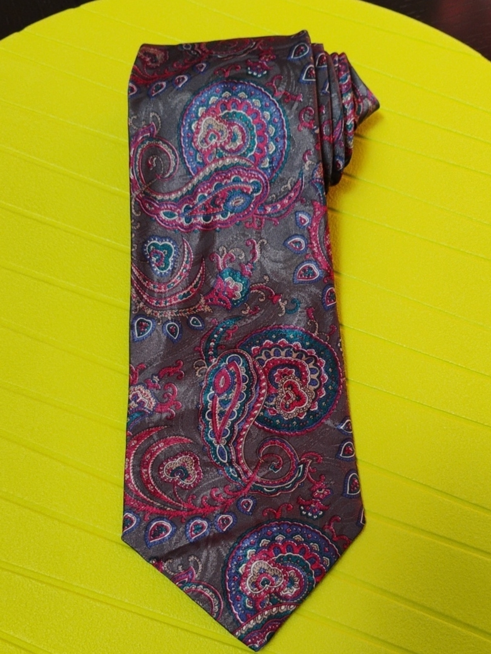 Van Heusen Gray Paisley Tie with Pink and Blue Accents